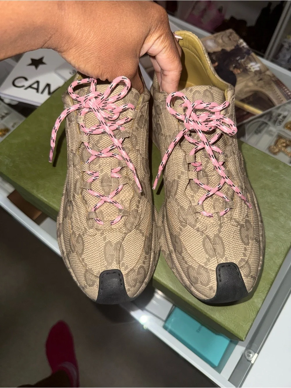 Gucci Ultralight sneakers
